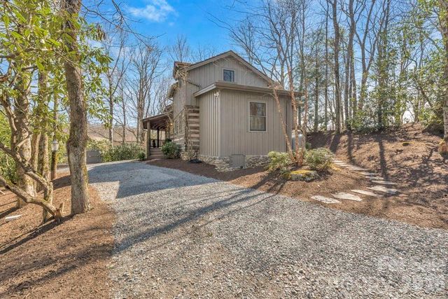 572 Skyland View Drive, Blowing Rock, NC 28605