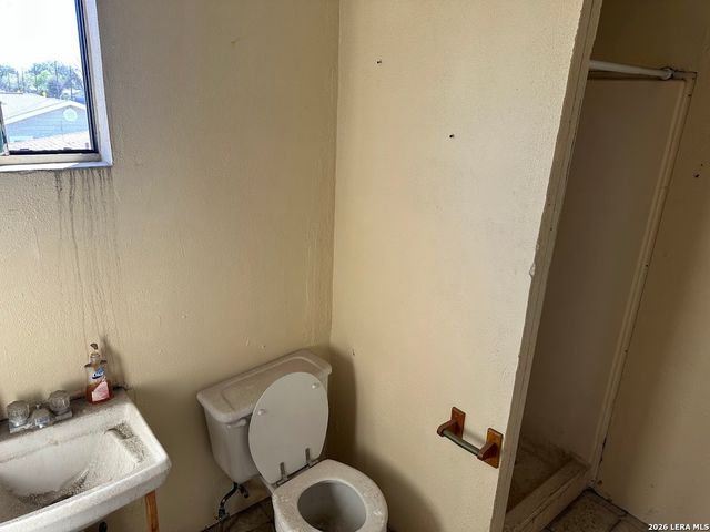 831 BRIGHTON, San Antonio, TX 78211