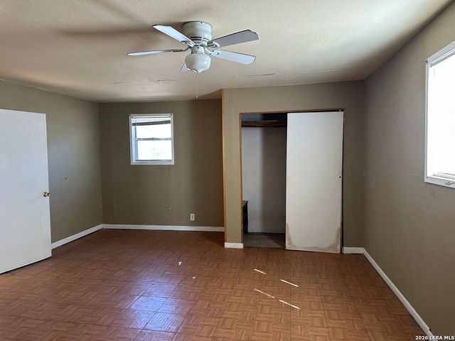 831 BRIGHTON, San Antonio, TX 78211