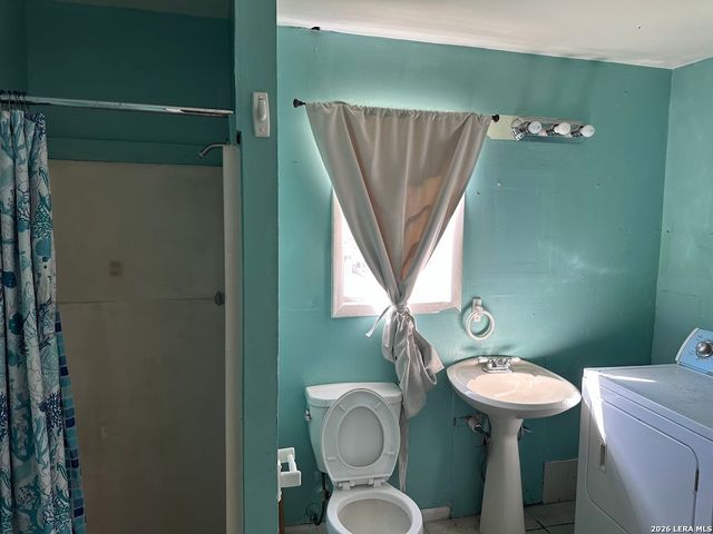 831 BRIGHTON, San Antonio, TX 78211