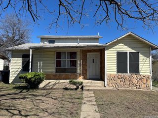 831 BRIGHTON, San Antonio, TX 78211