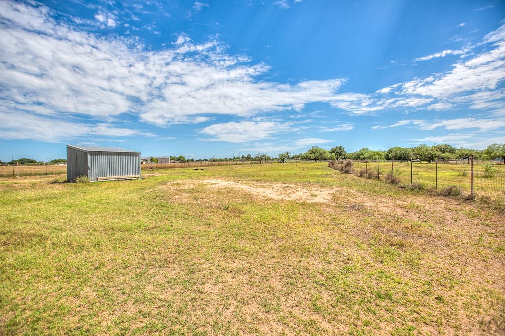 Image 40 of property listing at 3205 Country Club Road, San Angelo, TX 76904
