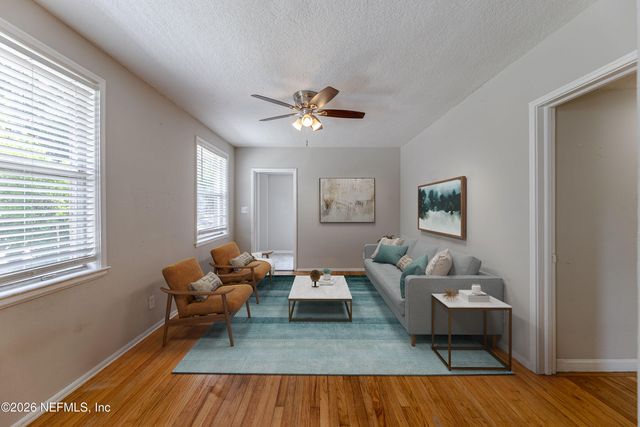 1052 WILLIS Drive, Jacksonville, FL 32205