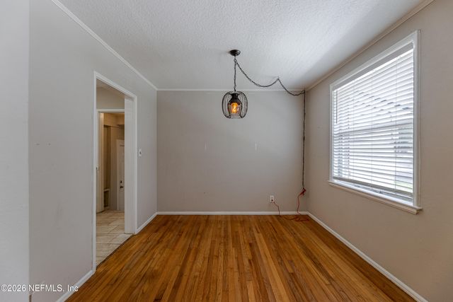 1052 WILLIS Drive, Jacksonville, FL 32205