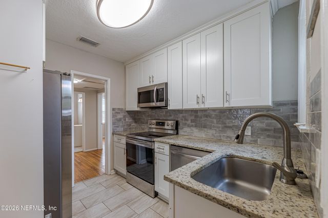 1052 WILLIS Drive, Jacksonville, FL 32205