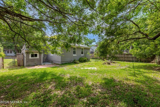 1052 WILLIS Drive, Jacksonville, FL 32205