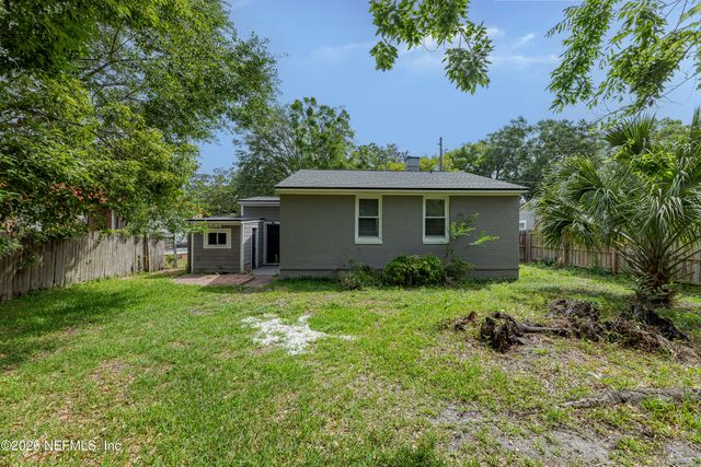 1052 WILLIS Drive, Jacksonville, FL 32205