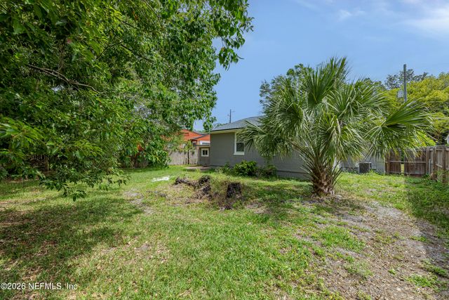1052 WILLIS Drive, Jacksonville, FL 32205