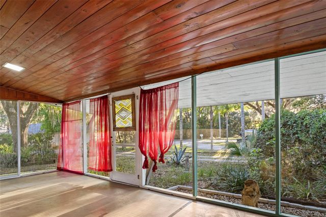 2304 VINE STREET, Leesburg, FL 34748