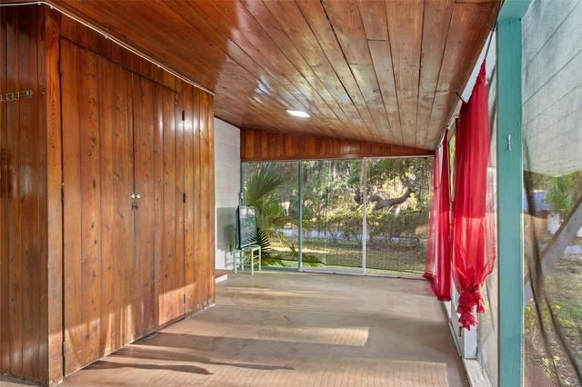 2304 VINE STREET, Leesburg, FL 34748