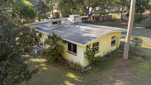 2304 VINE STREET, Leesburg, FL 34748