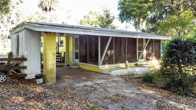2304 VINE STREET, Leesburg, FL 34748
