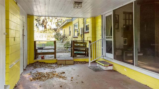 2304 VINE STREET, Leesburg, FL 34748