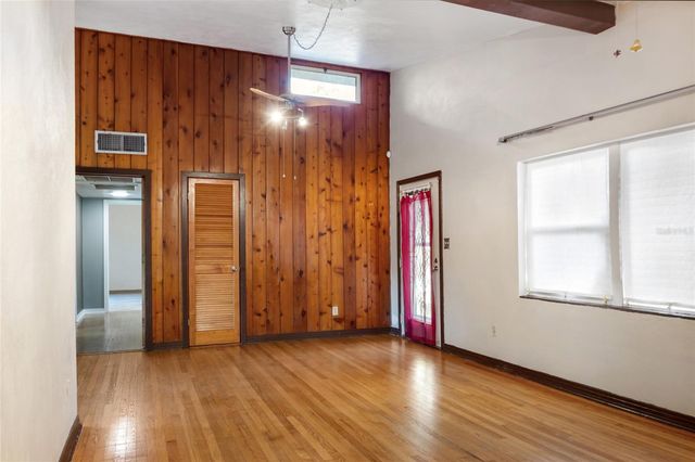 2304 VINE STREET, Leesburg, FL 34748