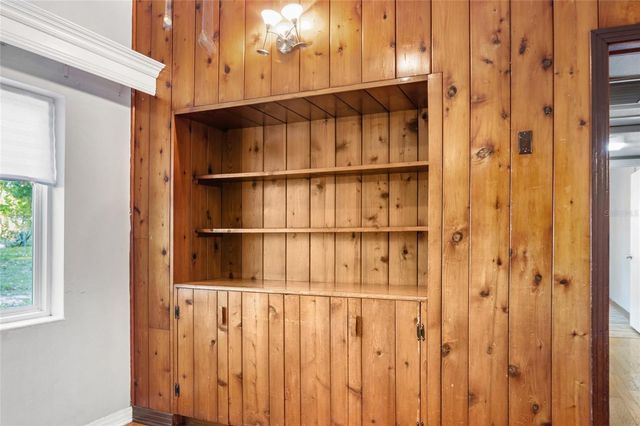 2304 VINE STREET, Leesburg, FL 34748