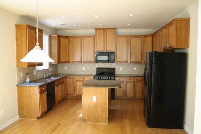 252 Rutlidge Park Lane, Suwanee, GA 30024