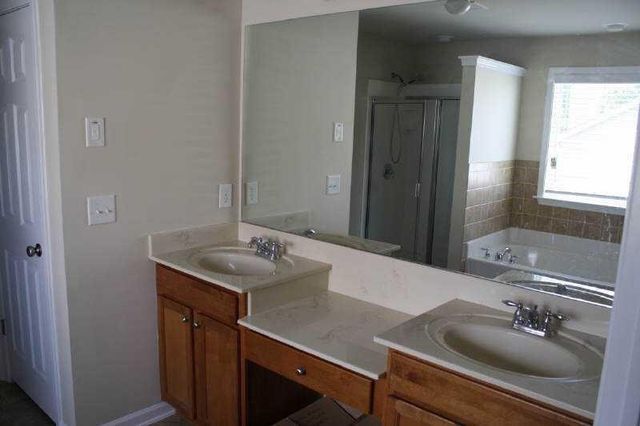 252 Rutlidge Park Lane, Suwanee, GA 30024