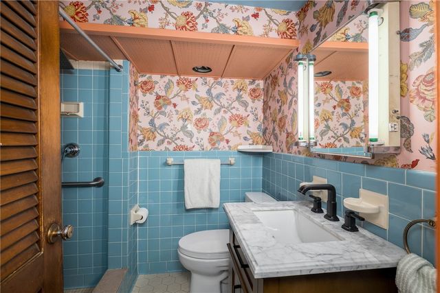 1247 Larimer Ave, Lincoln Larimer, PA 15206