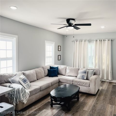 980 Plum Street, Booneville, AR 72927