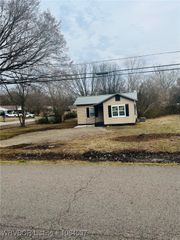 980 Plum Street, Booneville, AR 72927