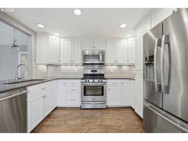 5632 Se WELCH Rd, Gresham, OR 97080