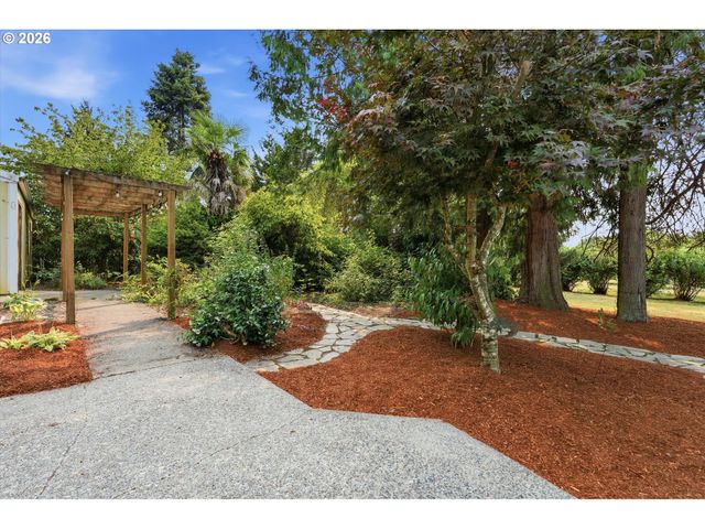 5632 Se WELCH Rd, Gresham, OR 97080