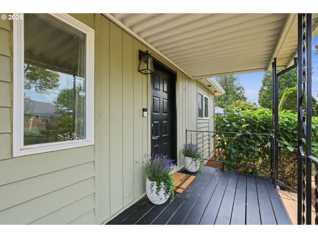 5632 Se WELCH Rd, Gresham, OR 97080