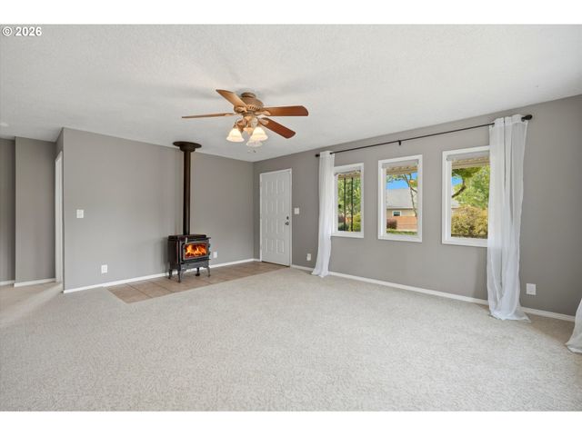 5632 Se WELCH Rd, Gresham, OR 97080