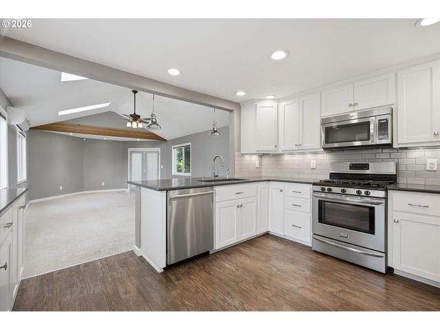 5632 Se WELCH Rd, Gresham, OR 97080