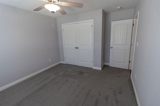 2801 AMBERWOOD CT, Columbia, MO 65203