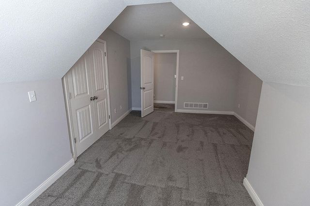 2801 AMBERWOOD CT, Columbia, MO 65203