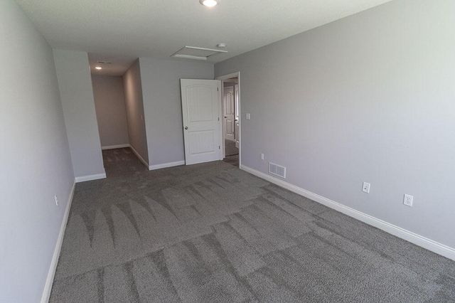 2801 AMBERWOOD CT, Columbia, MO 65203