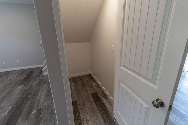 2801 AMBERWOOD CT, Columbia, MO 65203