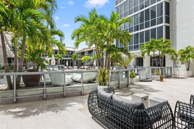 1100 Biscayne Blvd 5706, Miami, FL 33132