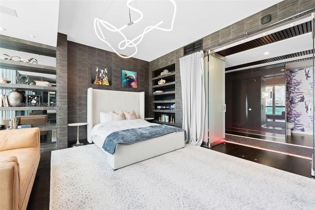 1100 Biscayne Blvd 5706, Miami, FL 33132