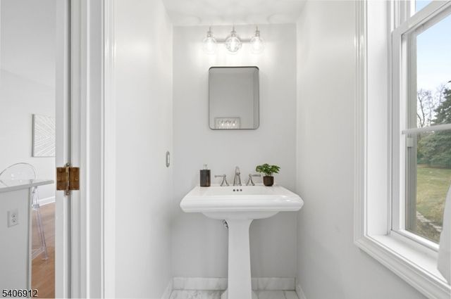 349 Wilshire Dr, Nutley Twp., NJ 07110