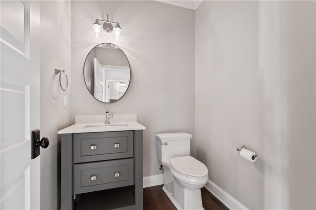 17 Carolina Ave, Oakmont, PA 15139