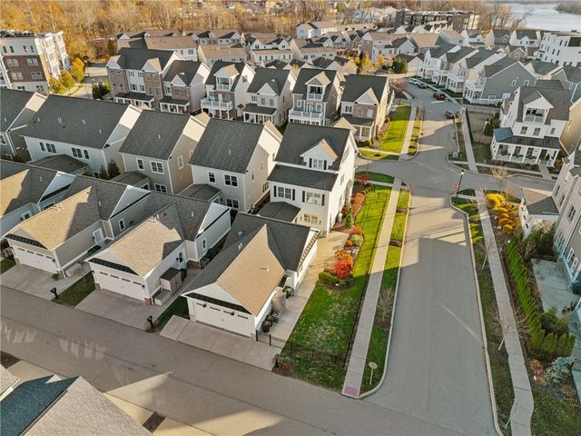 17 Carolina Ave, Oakmont, PA 15139