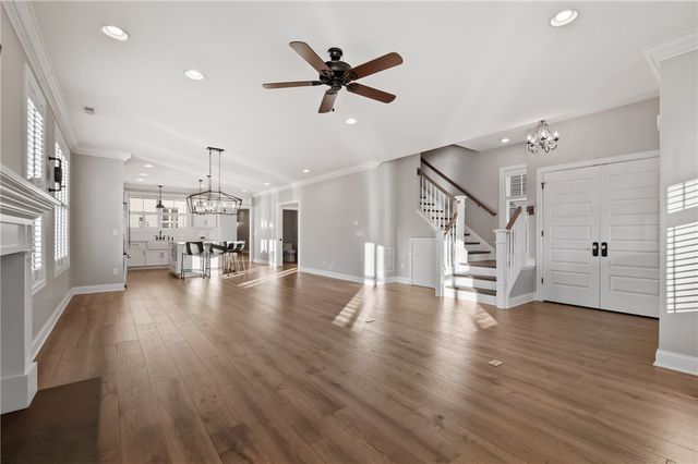 17 Carolina Ave, Oakmont, PA 15139