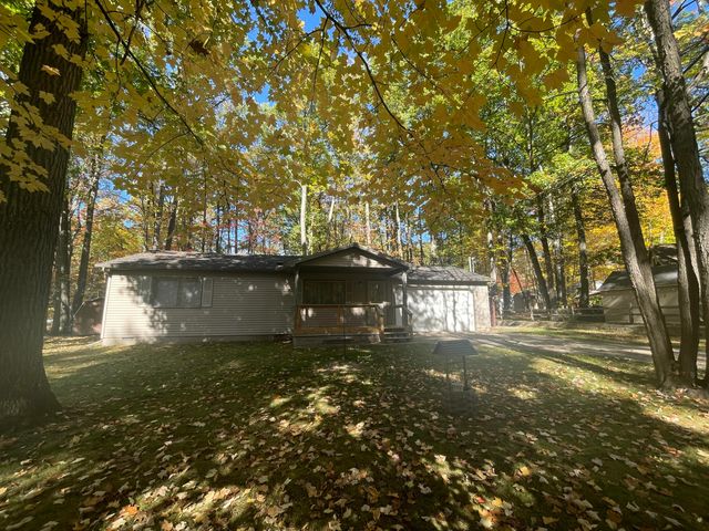 804 Ridgedale Drive, Roscommon, MI 48653