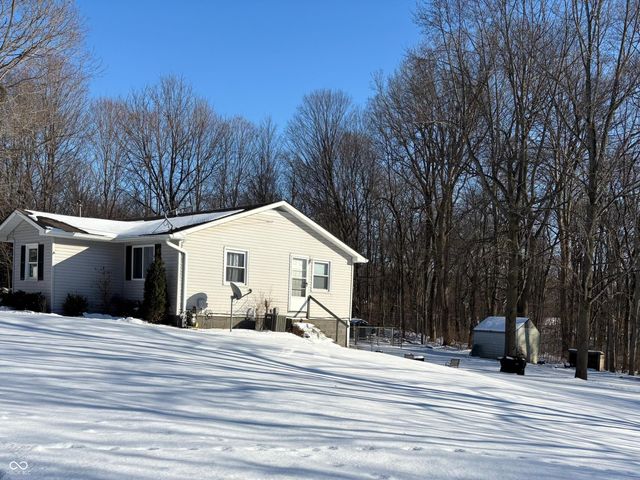 1181 W Van Buren Street, Alexandria, IN 46001