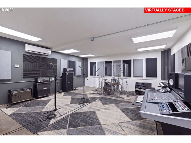 8116 N HARTMAN St, Portland, OR 97203