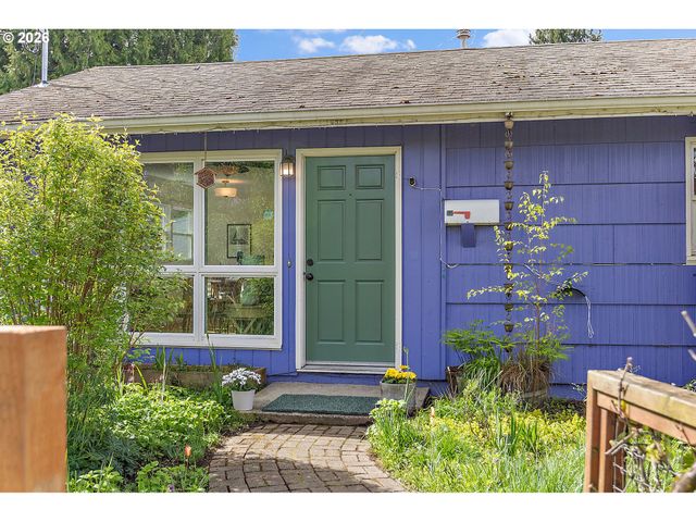 8116 N HARTMAN St, Portland, OR 97203