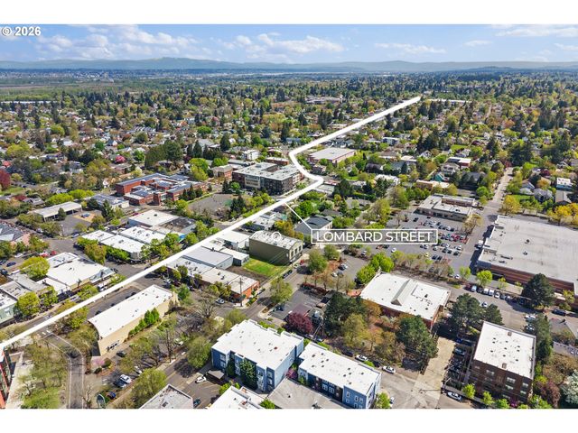 8116 N HARTMAN St, Portland, OR 97203