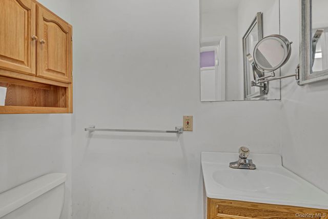 5 Kenny Lane, Kiamesha Lake, NY 12751