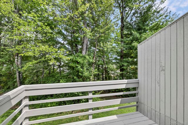5 Kenny Lane, Kiamesha Lake, NY 12751