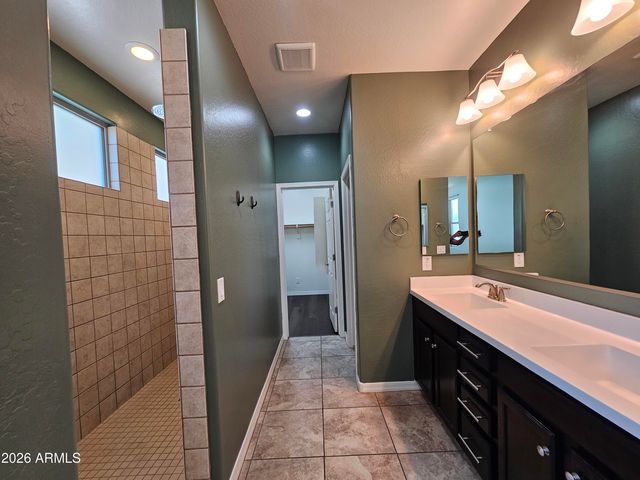 10155 W LOS GATOS Drive, Peoria, AZ 85383