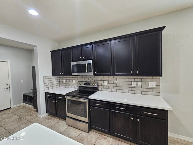 10155 W LOS GATOS Drive, Peoria, AZ 85383