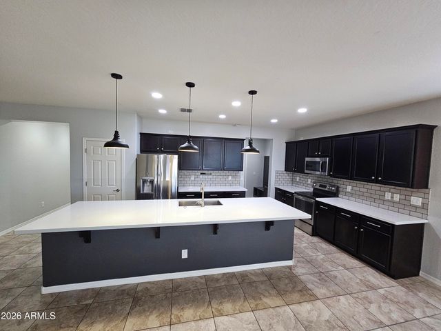 10155 W LOS GATOS Drive, Peoria, AZ 85383