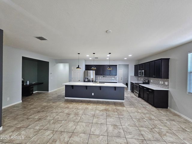 10155 W LOS GATOS Drive, Peoria, AZ 85383